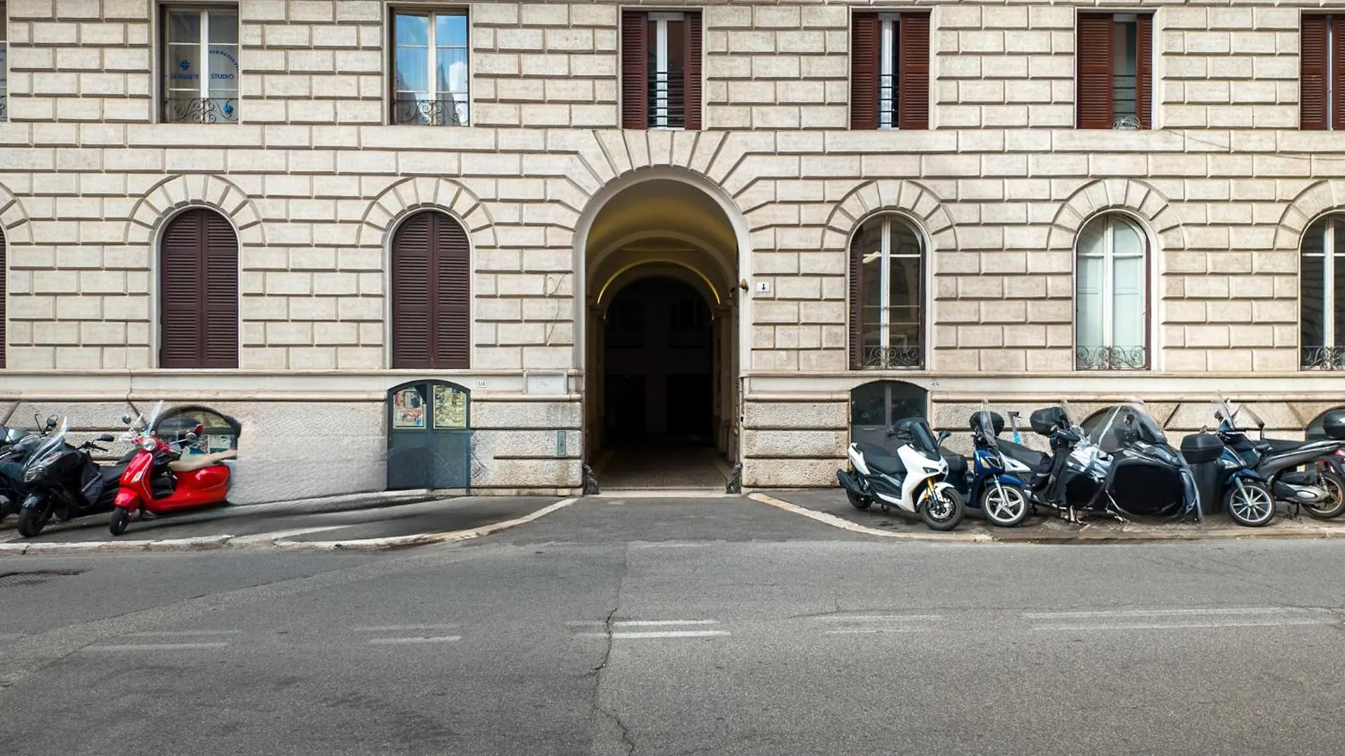Carla Luxury House Daire Roma